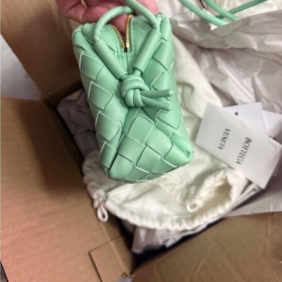 Bottega Veneta Mini Loop Camera Woven Bag in Mint Green NWT - Picture 5 of 7